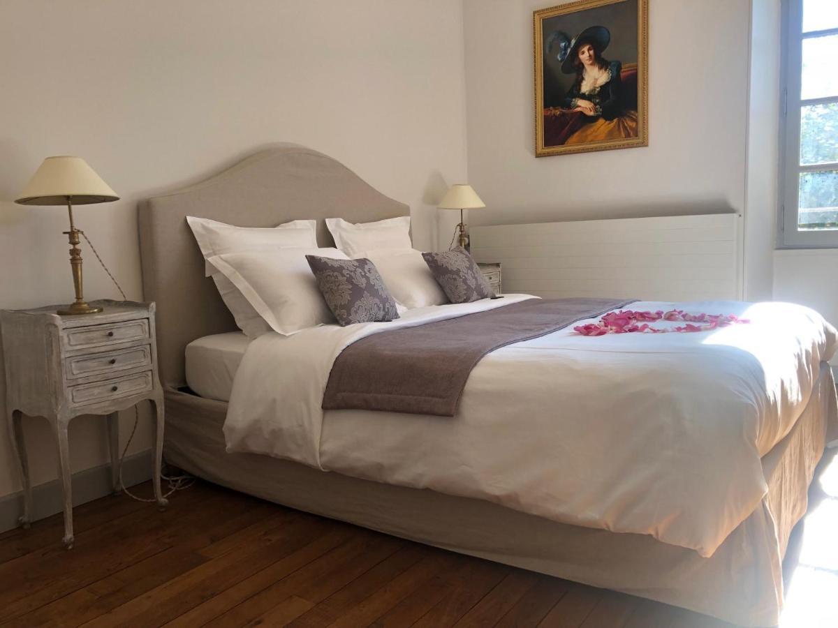 Domaine De Monplaisir Bed & Breakfast Caylus Екстериор снимка