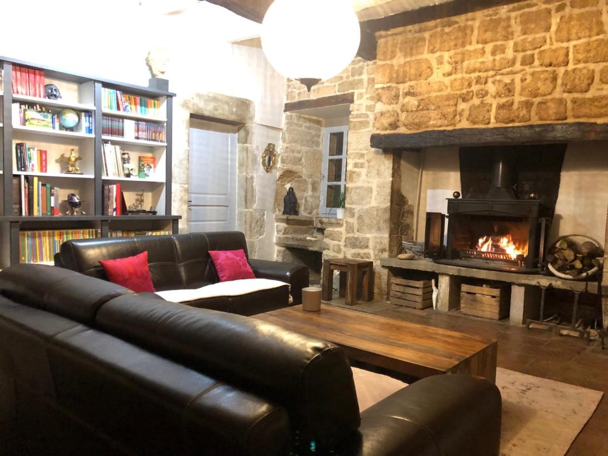 Domaine De Monplaisir Bed & Breakfast Caylus Екстериор снимка
