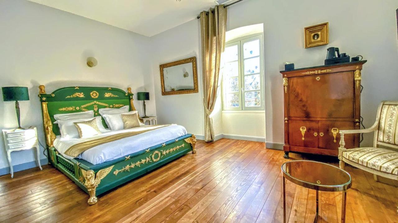Domaine De Monplaisir Bed & Breakfast Caylus Екстериор снимка