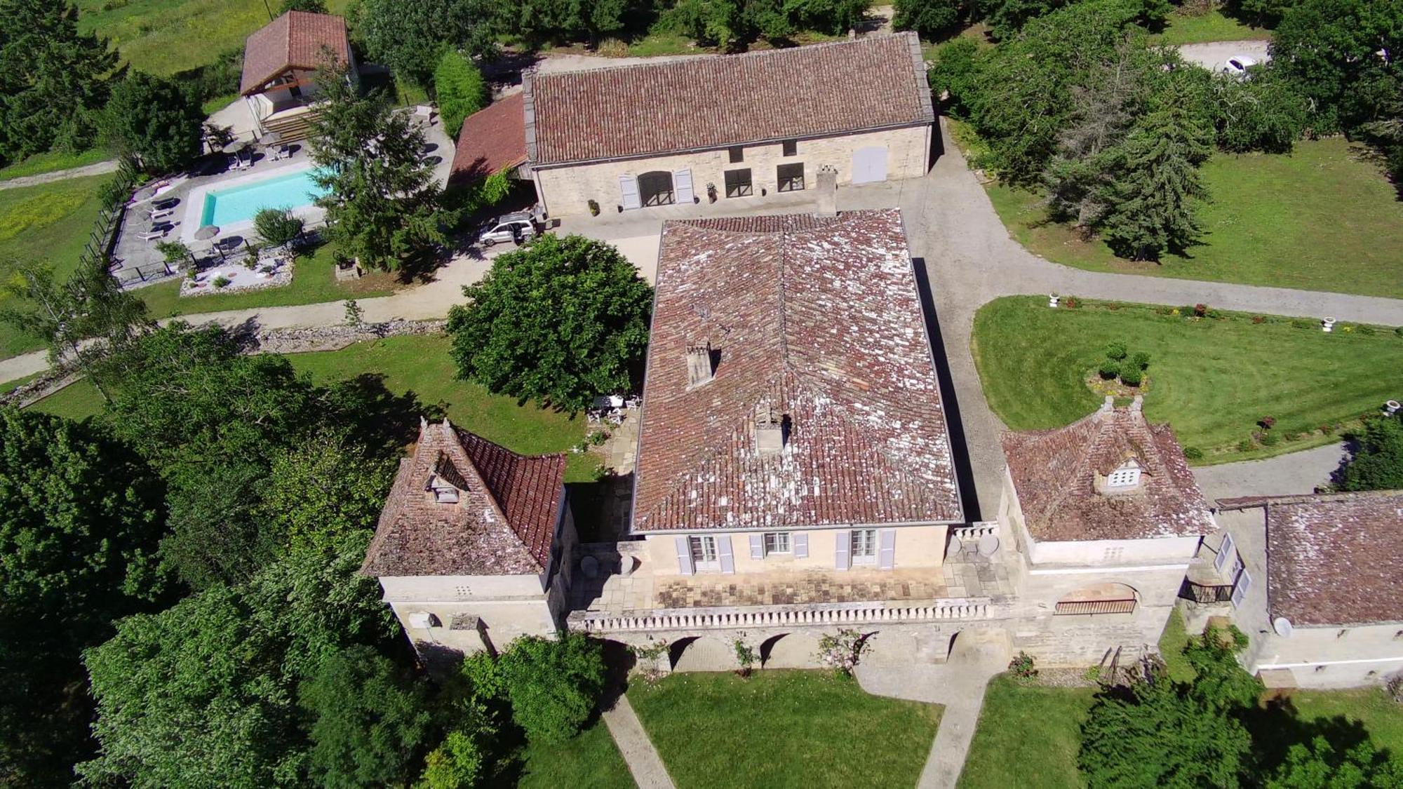 Domaine De Monplaisir Bed & Breakfast Caylus Екстериор снимка